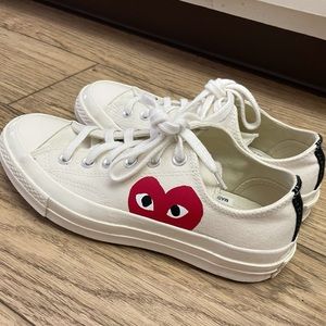 [CDG PLAY CONVERSE] White Original Low Top (7)